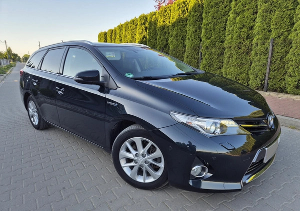 Toyota Auris cena 51700 przebieg: 194000, rok produkcji 2014 z Siedlce małe 379